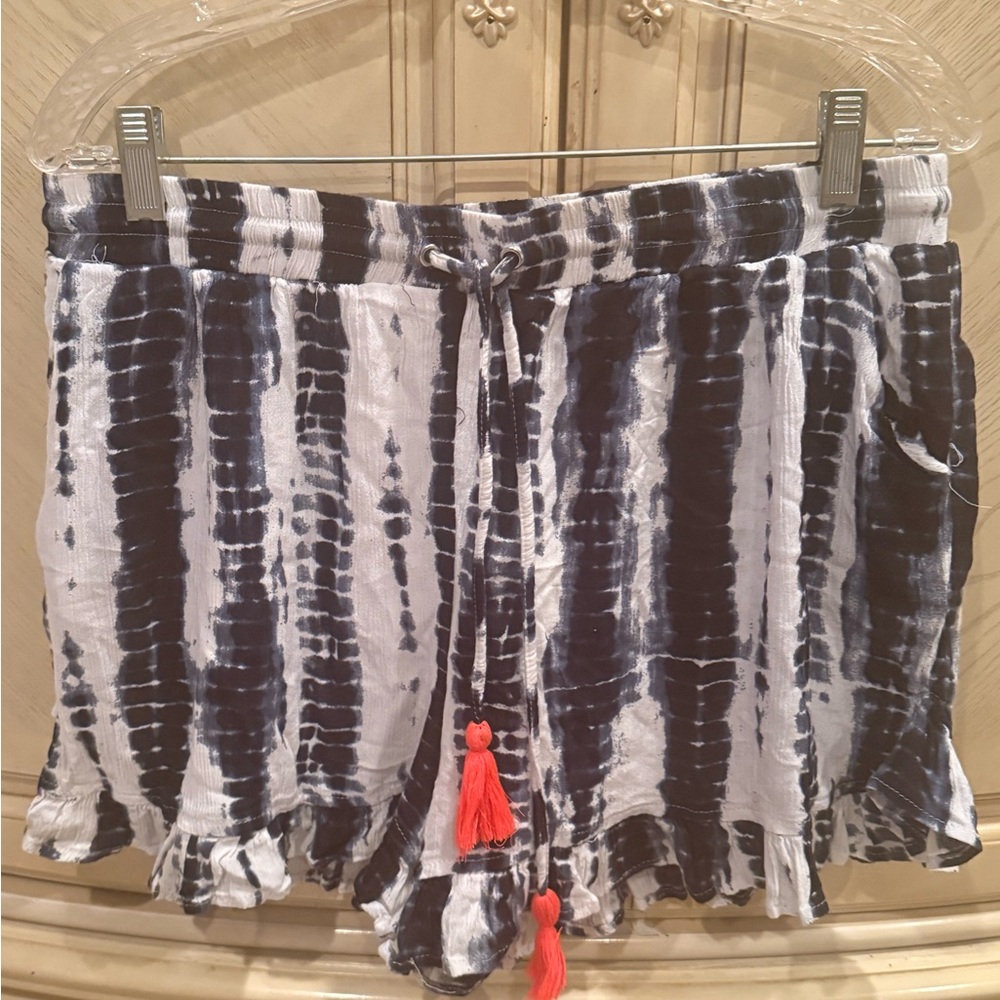 Dizzy lizzy Tie-Dye Shorts with Tassels size XL